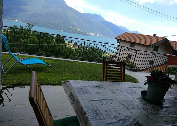 Rosa Dei Venti Lägenhet Gravedona